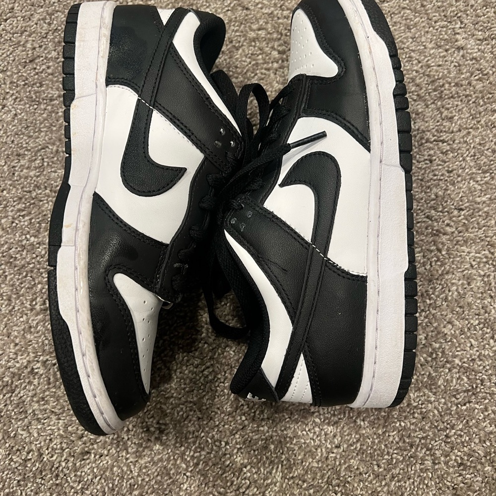 Nike dunks, kids 6 women’s 8